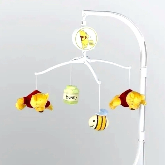 NIB Winnie the Pooh DISNEY Pooh's Musical Mobile Baby’s Assembled Musical Mobile - Picture 1 of 4
